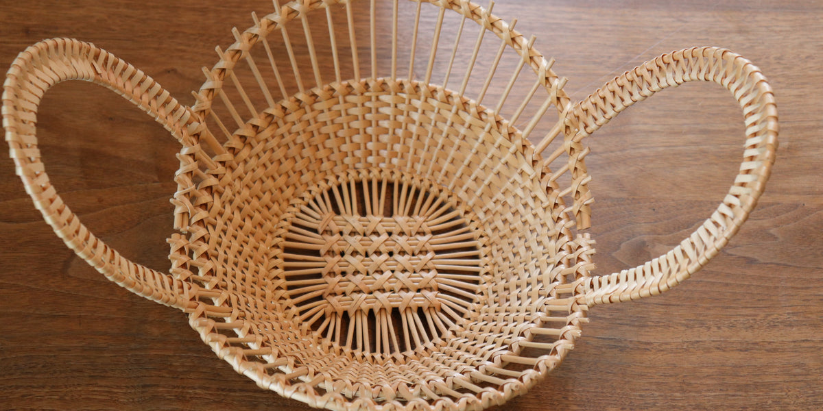 繊細な透かし手編みカゴ（ヤナギ）カゴタイプ―Pasaka