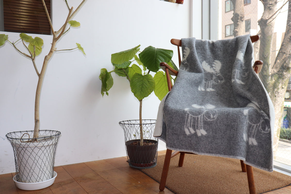 上質小紋　トナカイ柄　薄グレー もち様 楽天市場】送料無料KLIPPAN コットン ミニブランケット [ ムース ]生活